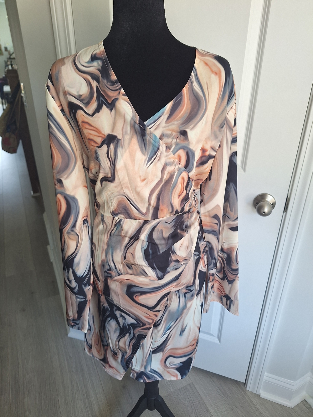 Abstract Swirl Wrap Top - Peach & Gray